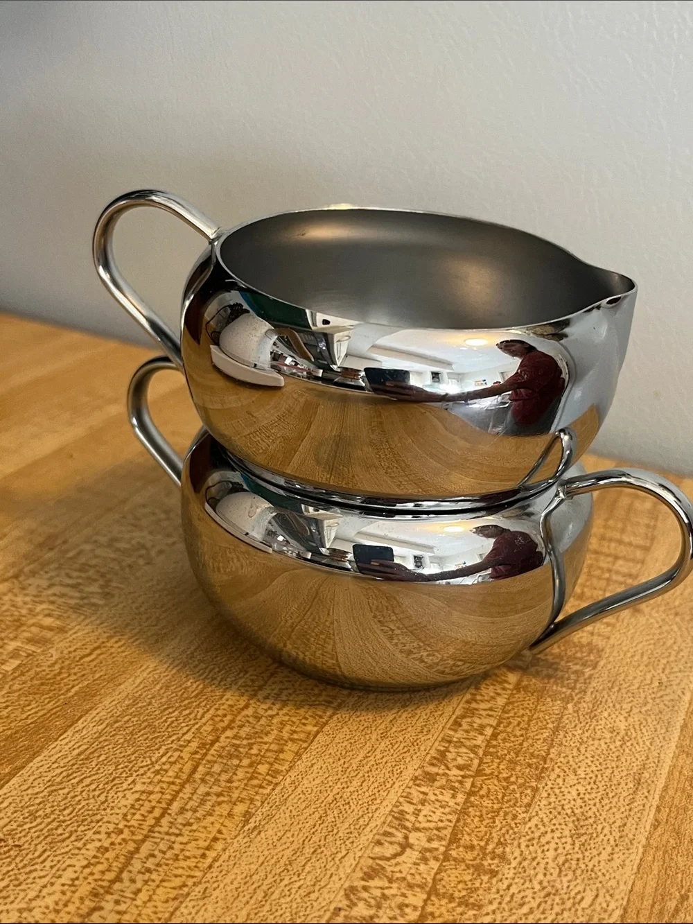Polished Stainless Steel Creamer and Sugar Set - Silver